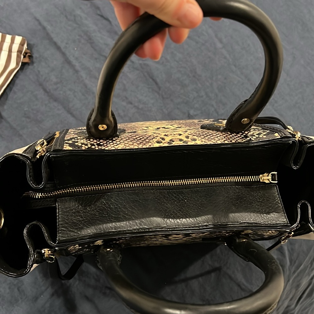Henri bendel snake skin bag - Picture 5 of 11